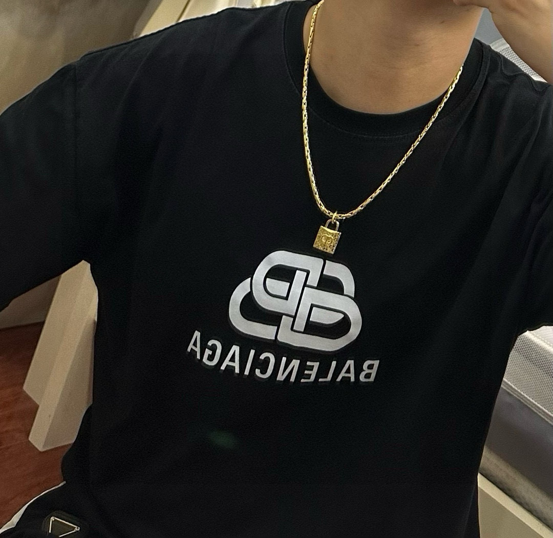    DIOR🔥新款 迪奥项链🇷🇼原单货🇷🇼专柜新款开模复古潮流时尚必备 男女均可佩戴 情侣款同款 摇滚