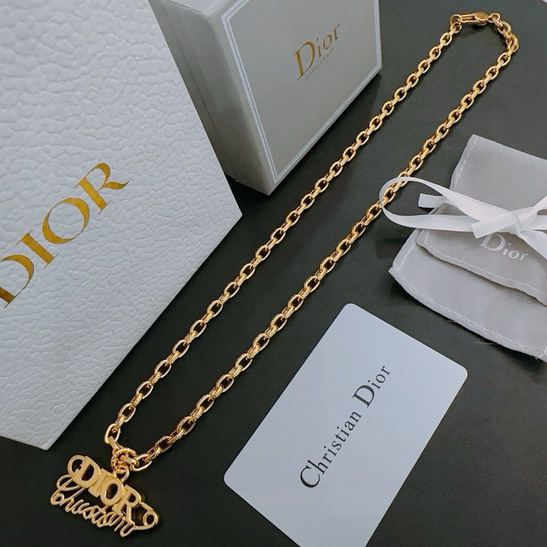    DIOR🔥新款 迪奥项链🇷🇼原单货🇷🇼专柜新款开模复古潮流时尚必备 男女均可佩戴 情侣款同款 摇滚