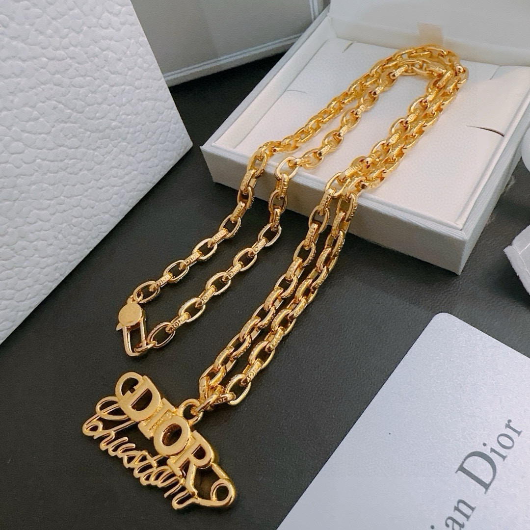    DIOR🔥新款 迪奥项链🇷🇼原单货🇷🇼专柜新款开模复古潮流时尚必备 男女均可佩戴 情侣款同款 摇滚