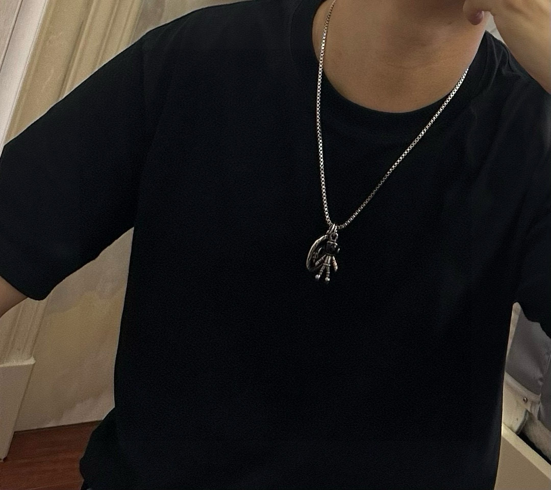    DIOR🔥新款 迪奥项链🇷🇼原单货🇷🇼专柜新款开模复古潮流时尚必备 男女均可佩戴 情侣款同款 摇滚