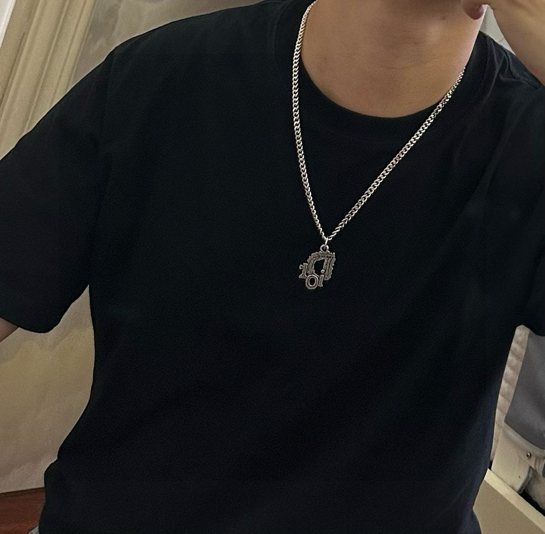    DIOR🔥新款 迪奥项链🇷🇼原单货🇷🇼专柜新款开模复古潮流时尚必备 男女均可佩戴 情侣款同款 摇滚