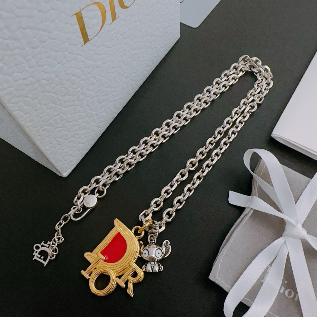    DIOR🔥新款 迪奥项链🇷🇼原单货🇷🇼专柜新款开模复古潮流时尚必备 男女均可佩戴 情侣款同款 摇滚