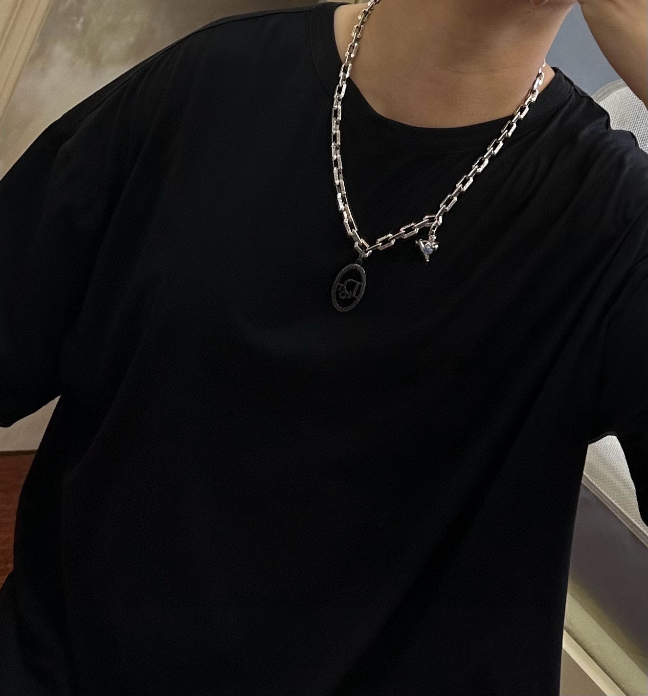    DIOR🔥新款 迪奥项链🇷🇼原单货🇷🇼专柜新款开模复古潮流时尚必备 男女均可佩戴 情侣款同款 摇滚