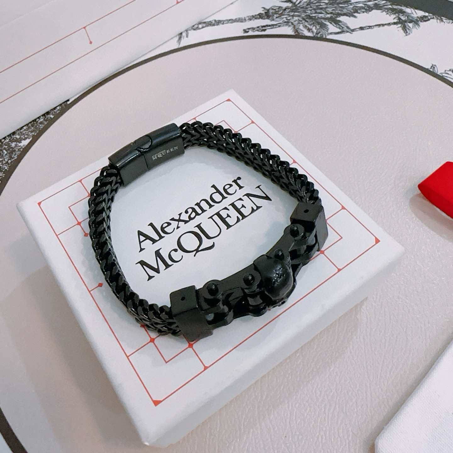   新款Alexander McQueen 亚历山大 麦昆 手链  专柜一致原版定制  骨子里那种叛逆浮