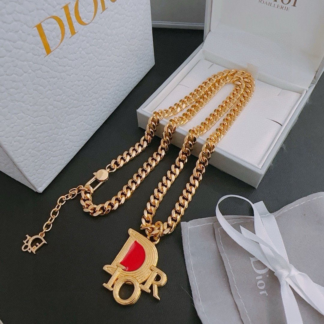    DIOR🔥新款 迪奥项链🇷🇼原单货🇷🇼专柜新款开模复古潮流时尚必备 男女均可佩戴 情侣款同款 摇滚