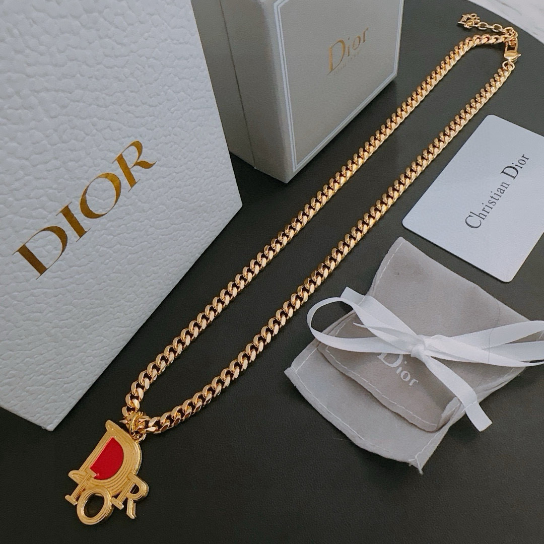    DIOR🔥新款 迪奥项链🇷🇼原单货🇷🇼专柜新款开模复古潮流时尚必备 男女均可佩戴 情侣款同款 摇滚
