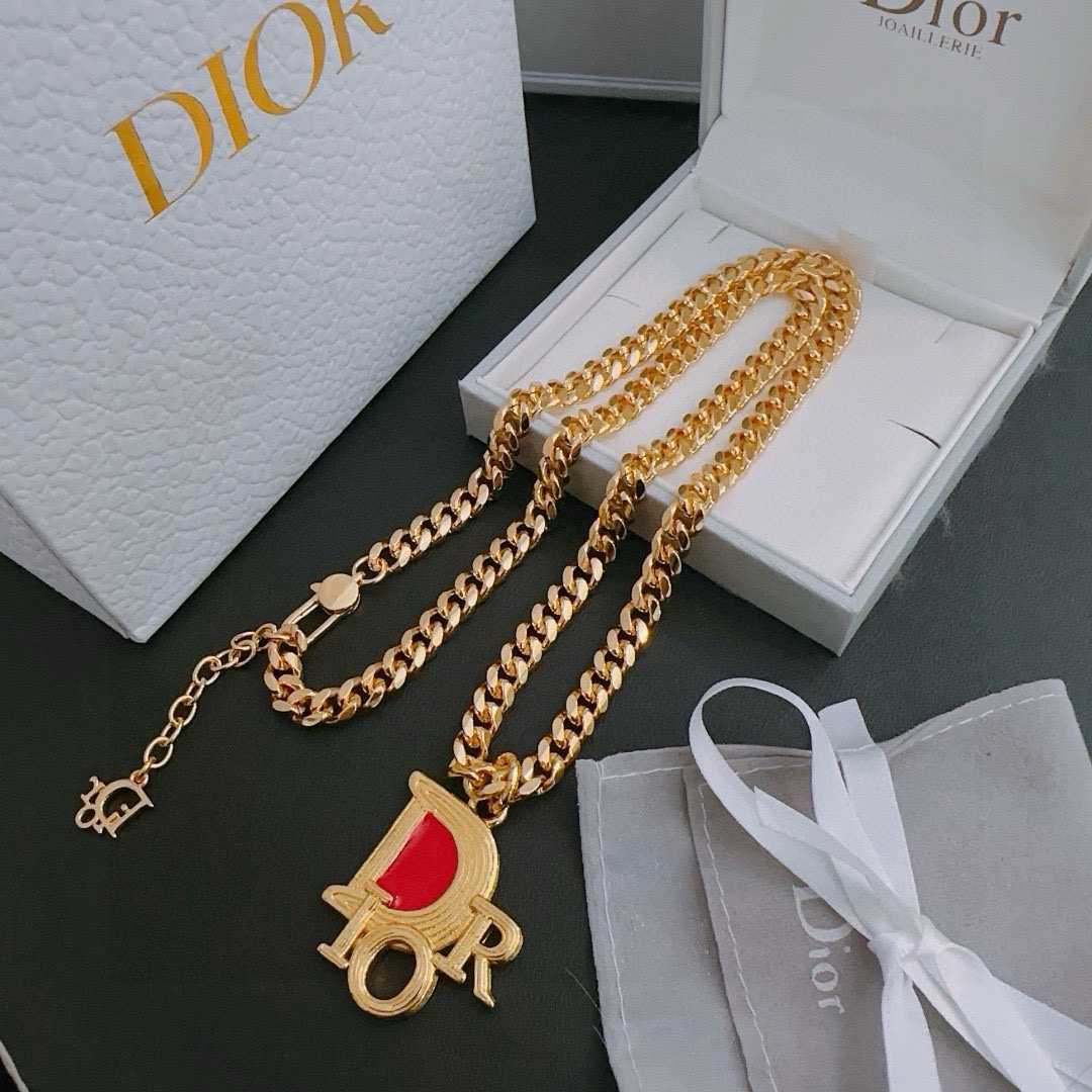    DIOR🔥新款 迪奥项链🇷🇼原单货🇷🇼专柜新款开模复古潮流时尚必备 男女均可佩戴 情侣款同款 摇滚