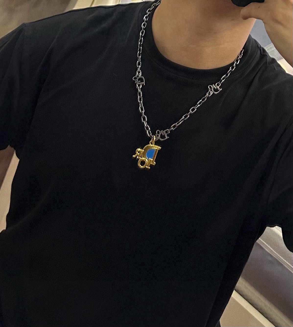    DIOR🔥新款 迪奥项链🇷🇼原单货🇷🇼专柜新款开模复古潮流时尚必备 男女均可佩戴 情侣款同款 摇滚