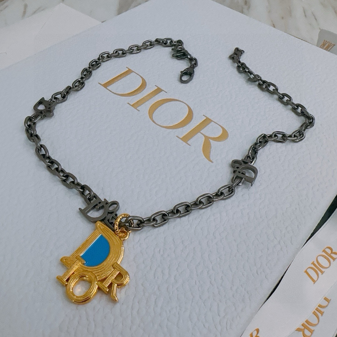    DIOR🔥新款 迪奥项链🇷🇼原单货🇷🇼专柜新款开模复古潮流时尚必备 男女均可佩戴 情侣款同款 摇滚