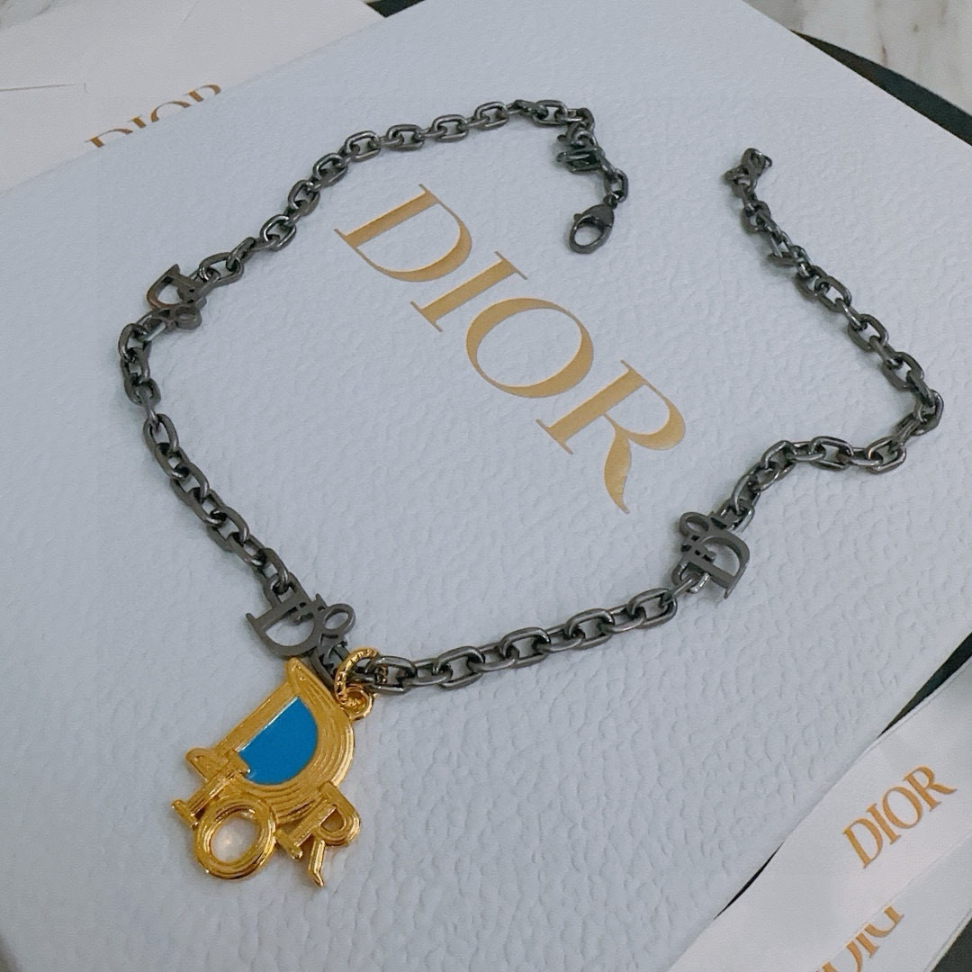    DIOR🔥新款 迪奥项链🇷🇼原单货🇷🇼专柜新款开模复古潮流时尚必备 男女均可佩戴 情侣款同款 摇滚