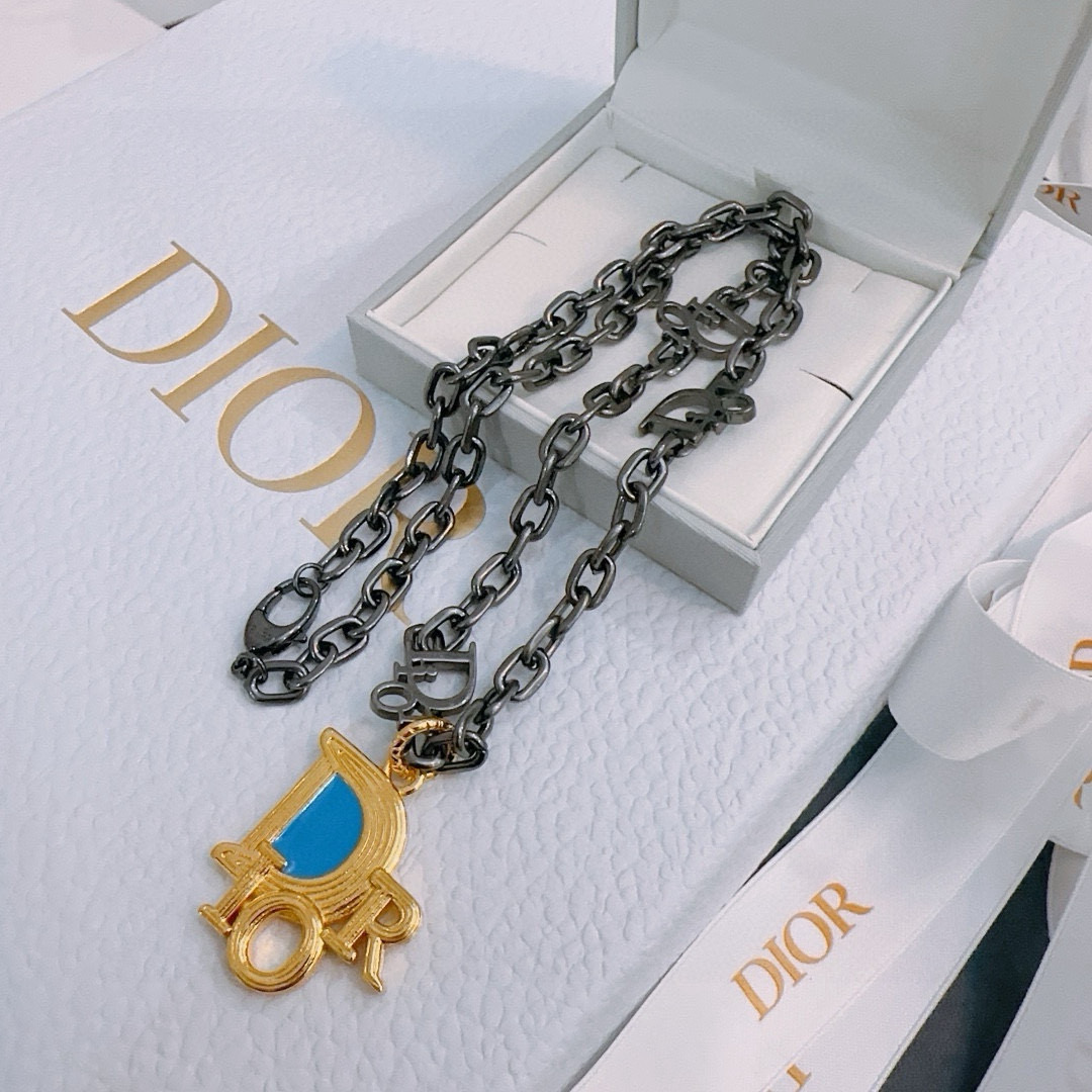    DIOR🔥新款 迪奥项链🇷🇼原单货🇷🇼专柜新款开模复古潮流时尚必备 男女均可佩戴 情侣款同款 摇滚