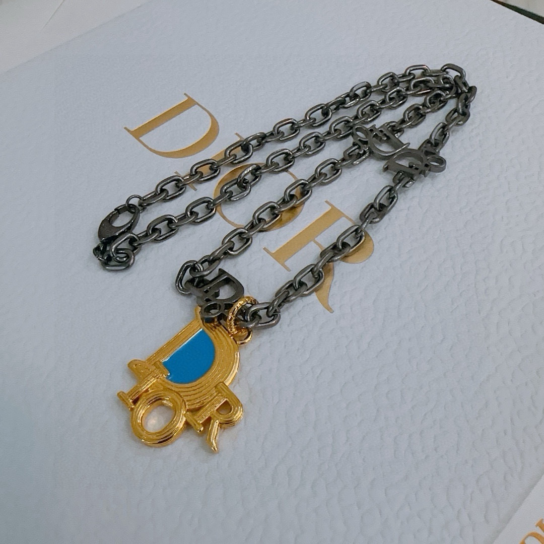    DIOR🔥新款 迪奥项链🇷🇼原单货🇷🇼专柜新款开模复古潮流时尚必备 男女均可佩戴 情侣款同款 摇滚