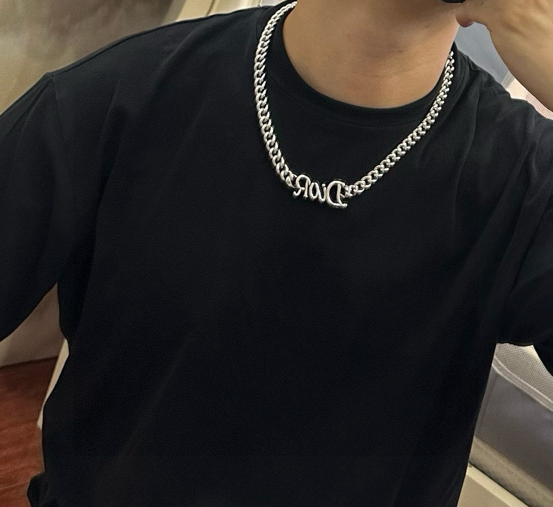    DIOR🔥新款 迪奥项链🇷🇼原单货🇷🇼专柜新款开模复古潮流时尚必备 男女均可佩戴 情侣款同款 摇滚