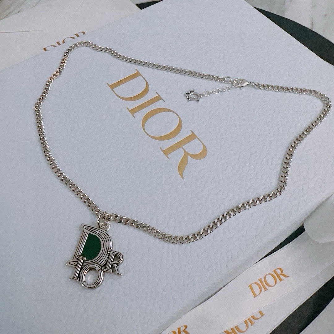    DIOR🔥新款 迪奥项链🇷🇼原单货🇷🇼专柜新款开模复古潮流时尚必备 男女均可佩戴 情侣款同款 摇滚