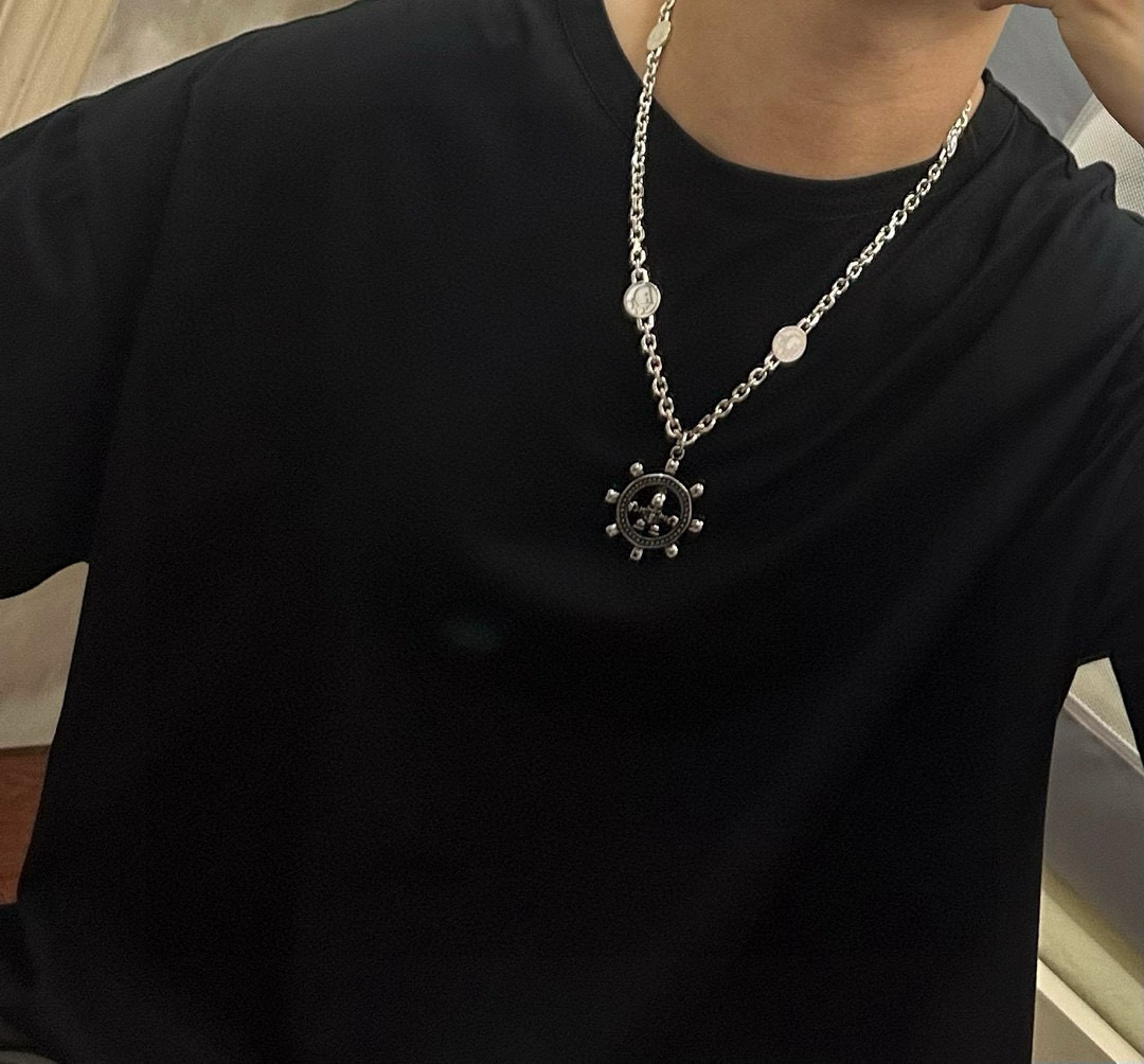    DIOR🔥新款 迪奥项链🇷🇼原单货🇷🇼专柜新款开模复古潮流时尚必备 男女均可佩戴 情侣款同款 摇滚