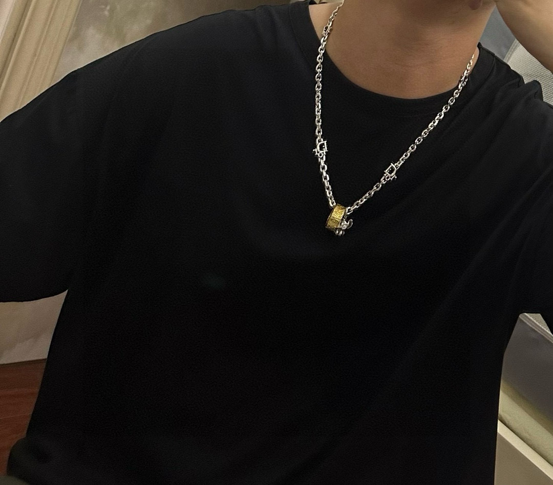    DIOR🔥新款 迪奥项链🇷🇼原单货🇷🇼专柜新款开模复古潮流时尚必备 男女均可佩戴 情侣款同款 摇滚
