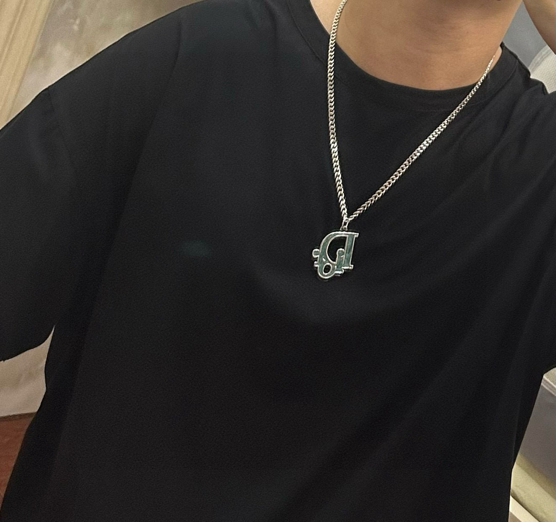    DIOR🔥新款 迪奥项链🇷🇼原单货🇷🇼专柜新款开模复古潮流时尚必备 男女均可佩戴 情侣款同款 摇滚