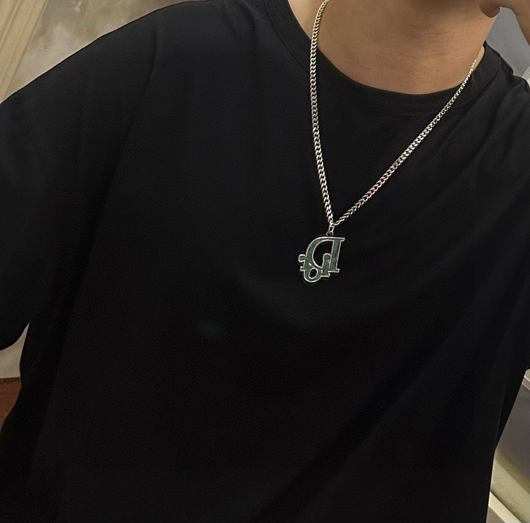    DIOR🔥新款 迪奥项链🇷🇼原单货🇷🇼专柜新款开模复古潮流时尚必备 男女均可佩戴 情侣款同款 摇滚