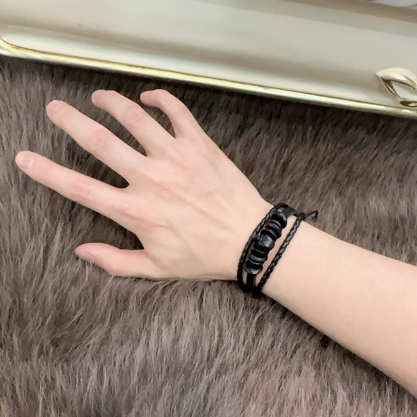   新款Alexander McQueen 亚历山大 麦昆 牛皮手链  专柜一致原版定制  骨子里那种叛