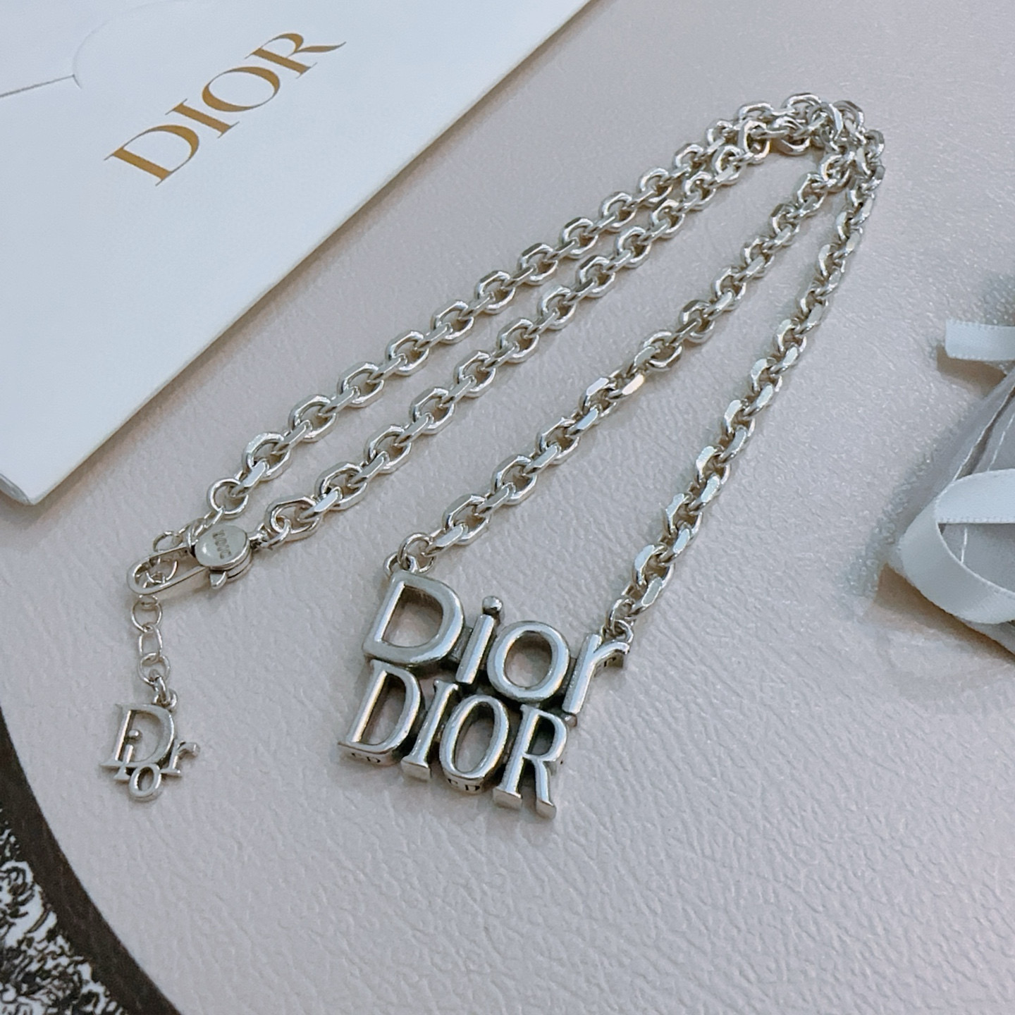    DIOR🔥新款 迪奥项链🇷🇼原单货🇷🇼专柜新款开模复古潮流时尚必备 男女均可佩戴 情侣款同款 摇滚