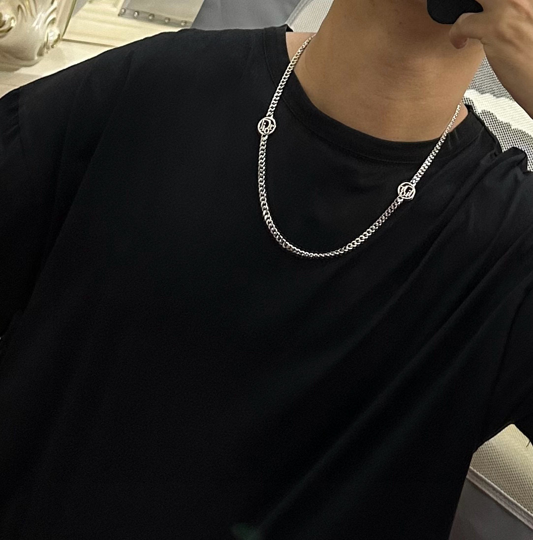    DIOR🔥新款 迪奥项链🇷🇼原单货🇷🇼专柜新款开模复古潮流时尚必备 男女均可佩戴 情侣款同款 摇滚