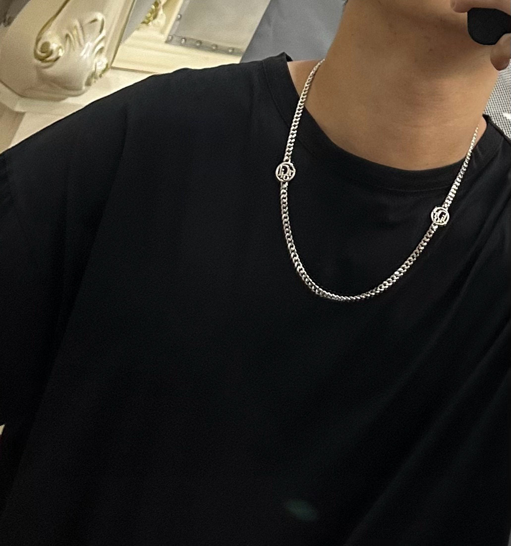    DIOR🔥新款 迪奥项链🇷🇼原单货🇷🇼专柜新款开模复古潮流时尚必备 男女均可佩戴 情侣款同款 摇滚