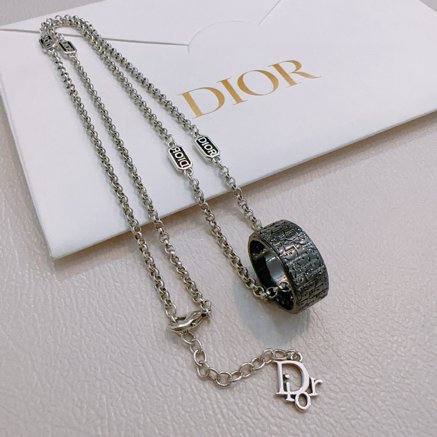    DIOR🔥新款 迪奥项链🇷🇼原单货🇷🇼专柜新款开模复古潮流时尚必备 男女均可佩戴 情侣款同款 摇滚