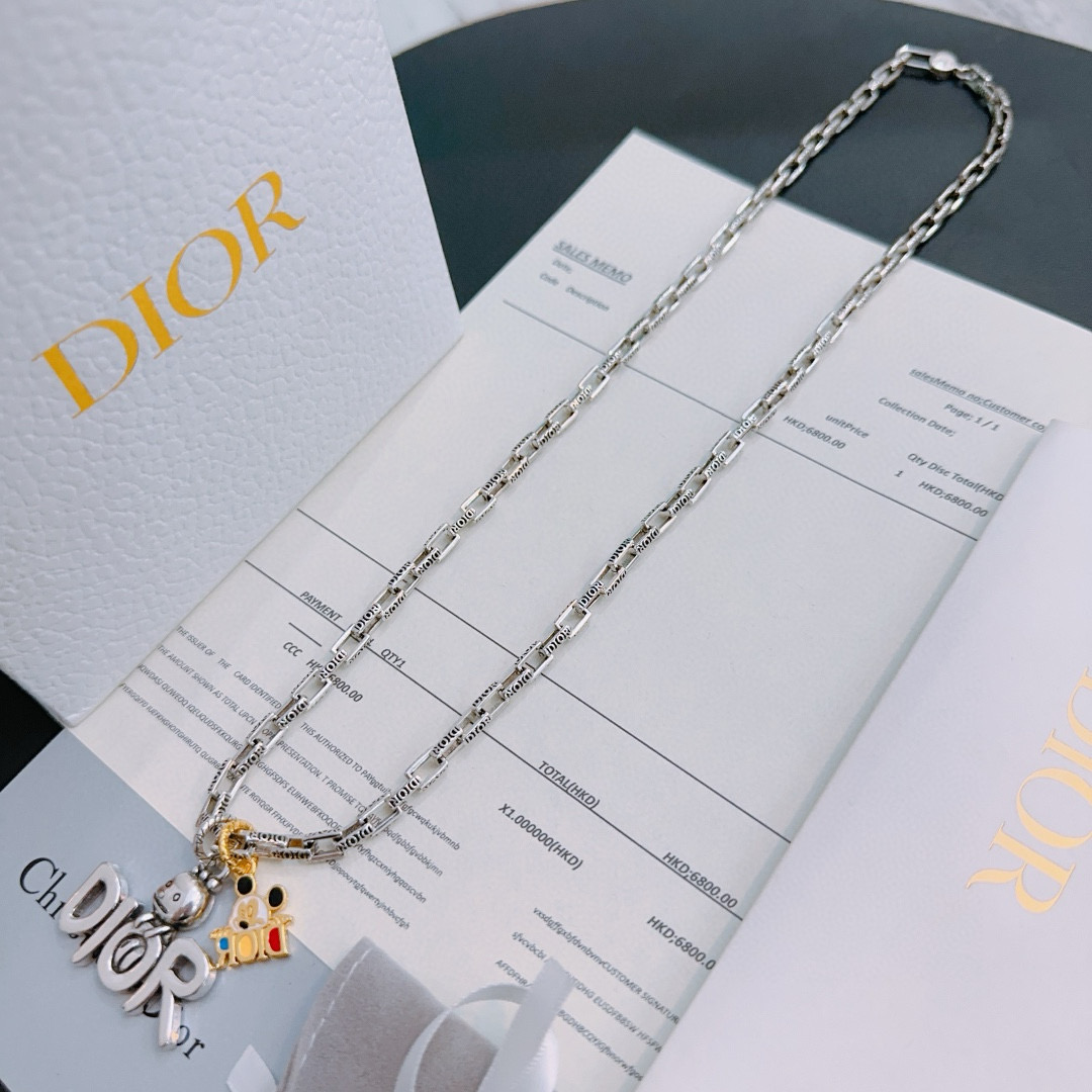   DIOR🔥新款 迪奥项链🇷🇼原单货🇷🇼专柜新款开模复古潮流时尚必备 男女均可佩戴 情侣款同款 摇滚