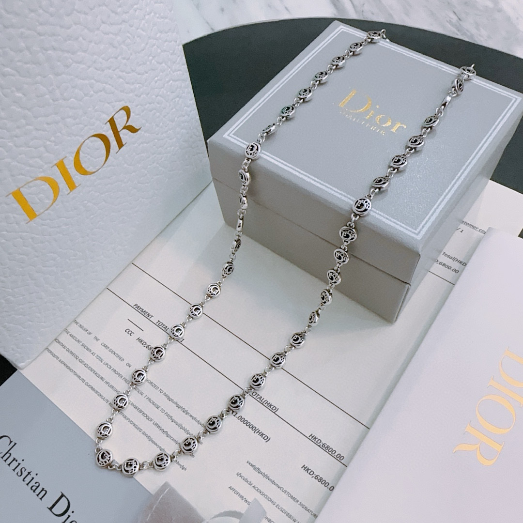    DIOR🔥新款 迪奥项链🇷🇼原单货🇷🇼专柜新款开模复古潮流时尚必备 男女均可佩戴 情侣款同款 摇滚