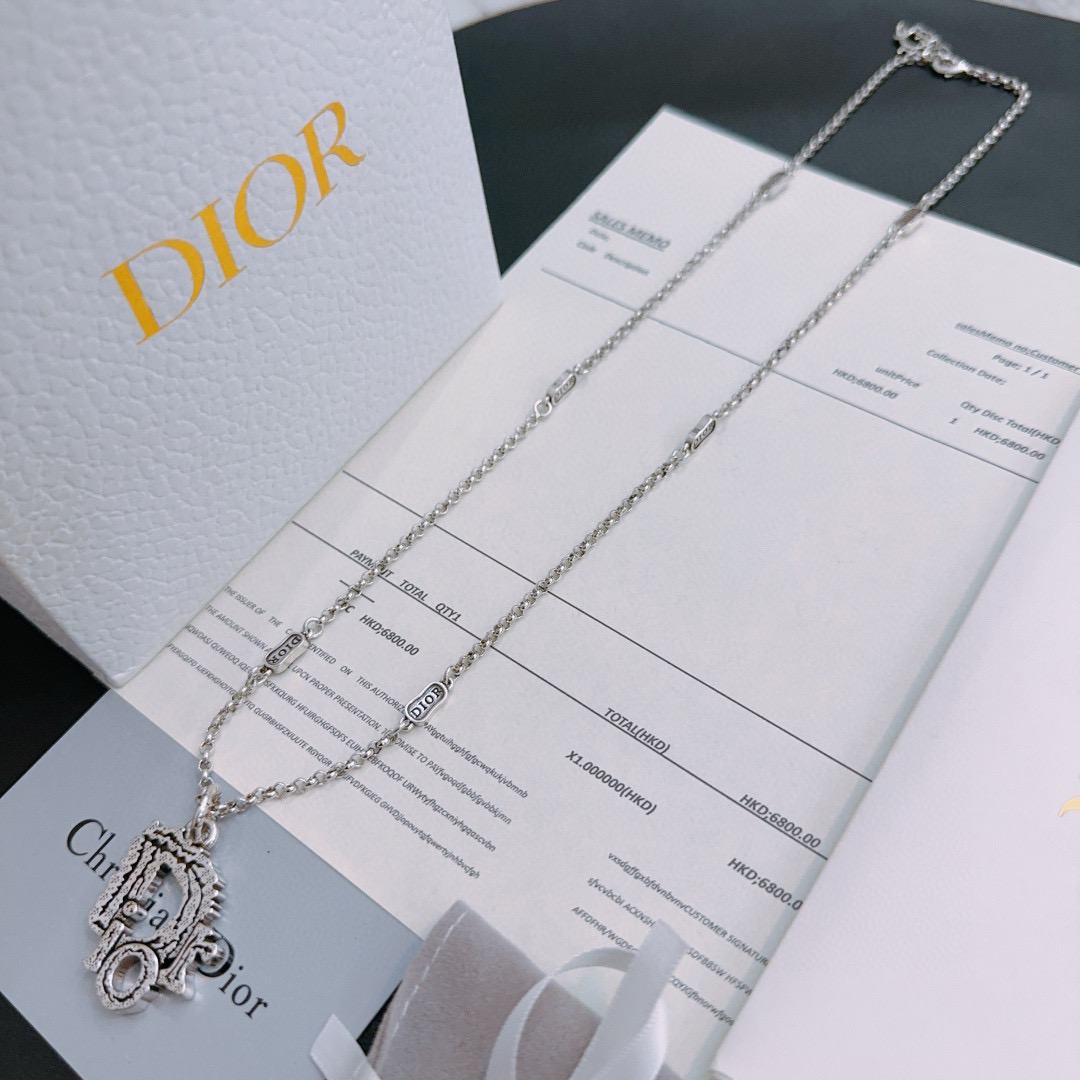    DIOR🔥新款 迪奥项链🇷🇼原单货🇷🇼专柜新款开模复古潮流时尚必备 男女均可佩戴 情侣款同款 摇滚