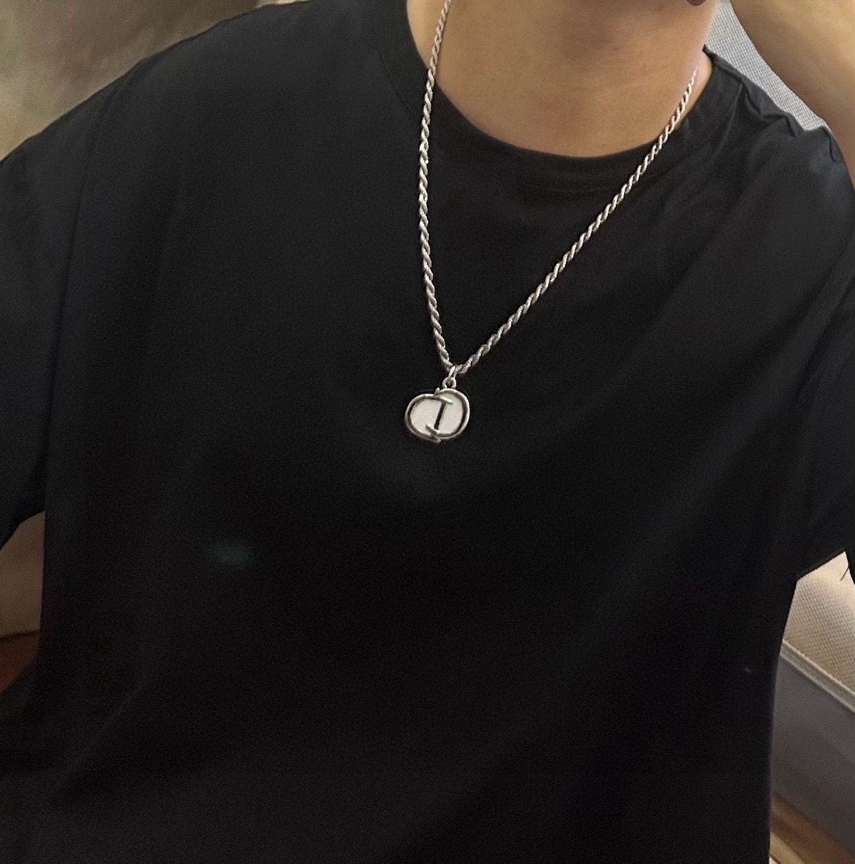    DIOR🔥新款 迪奥项链🇷🇼原单货🇷🇼专柜新款开模复古潮流时尚必备 男女均可佩戴 情侣款同款 摇滚