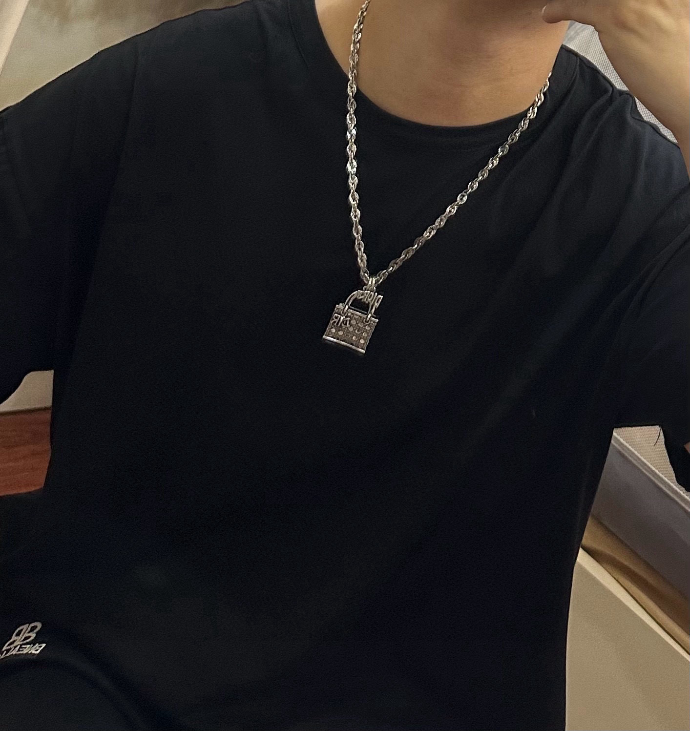    DIOR🔥新款 迪奥项链🇷🇼原单货🇷🇼专柜新款开模复古潮流时尚必备 男女均可佩戴 情侣款同款 摇滚