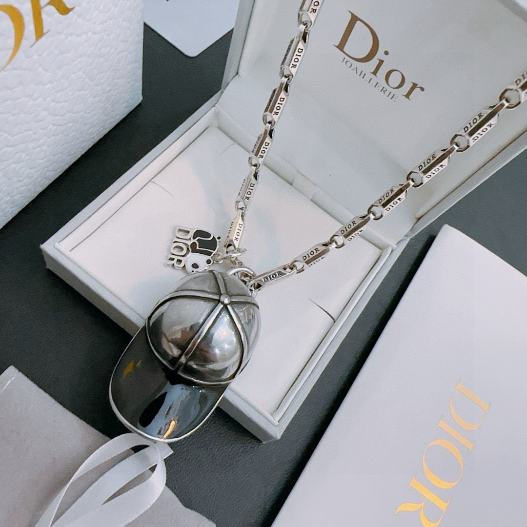    DIOR🔥新款 迪奥项链🇷🇼原单货🇷🇼专柜新款开模复古潮流时尚必备 男女均可佩戴 情侣款同款 摇滚
