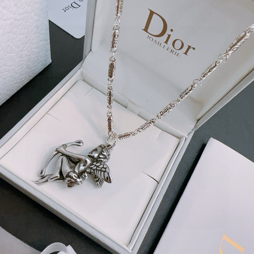    DIOR🔥新款 迪奥项链🇷🇼原单货🇷🇼专柜新款开模复古潮流时尚必备 男女均可佩戴 情侣款同款 摇滚