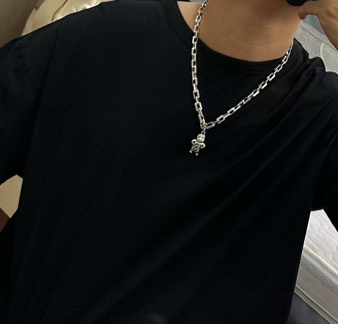    DIOR🔥新款 迪奥项链🇷🇼原单货🇷🇼专柜新款开模复古潮流时尚必备 男女均可佩戴 情侣款同款 摇滚