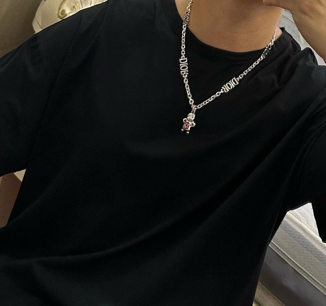    DIOR🔥新款 迪奥项链🇷🇼原单货🇷🇼专柜新款开模复古潮流时尚必备 男女均可佩戴 情侣款同款 摇滚