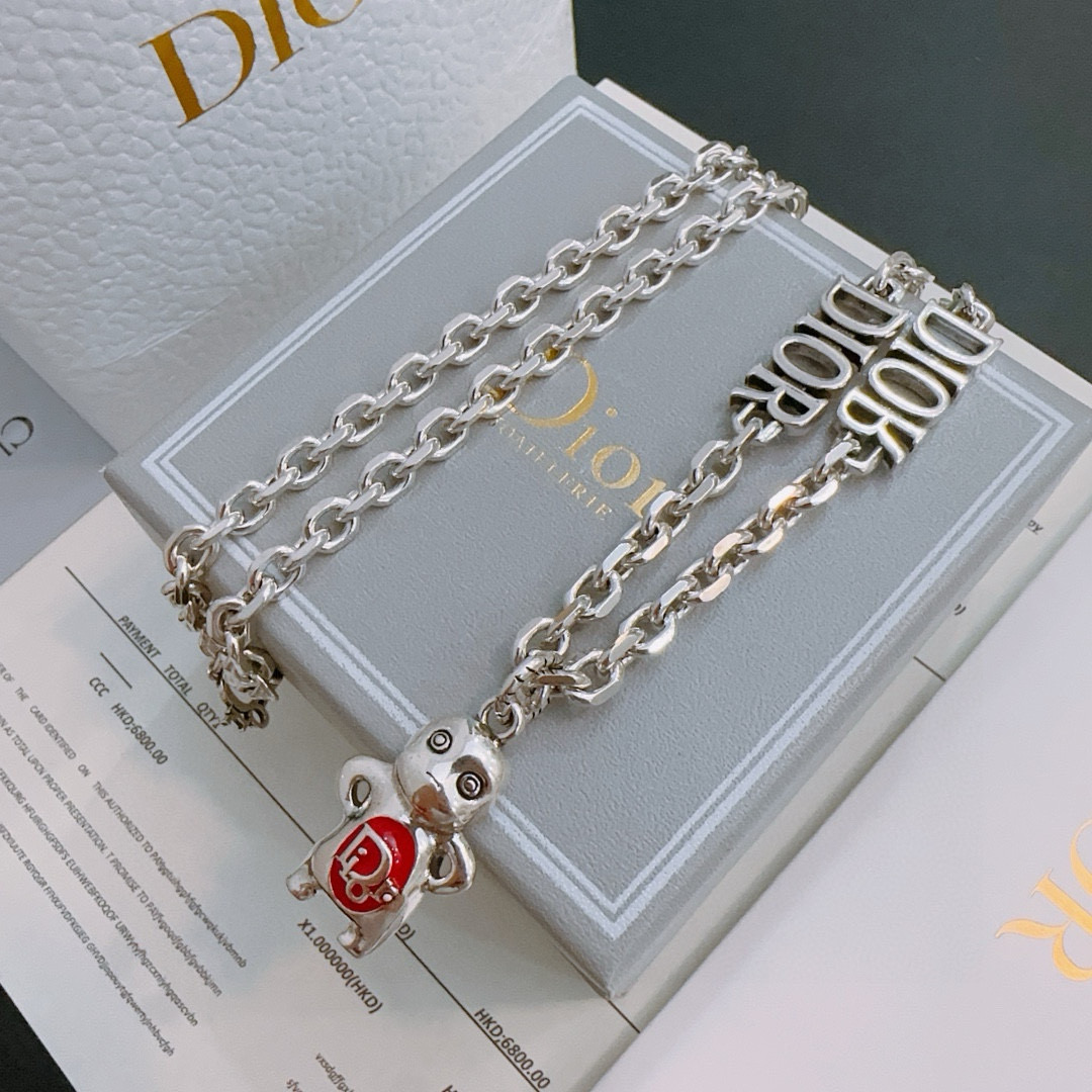    DIOR🔥新款 迪奥项链🇷🇼原单货🇷🇼专柜新款开模复古潮流时尚必备 男女均可佩戴 情侣款同款 摇滚