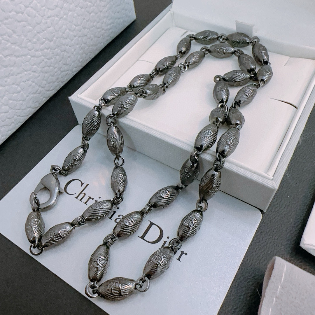    DIOR🔥新款 迪奥项链🇷🇼原单货🇷🇼专柜新款开模复古潮流时尚必备 男女均可佩戴 情侣款同款 摇滚