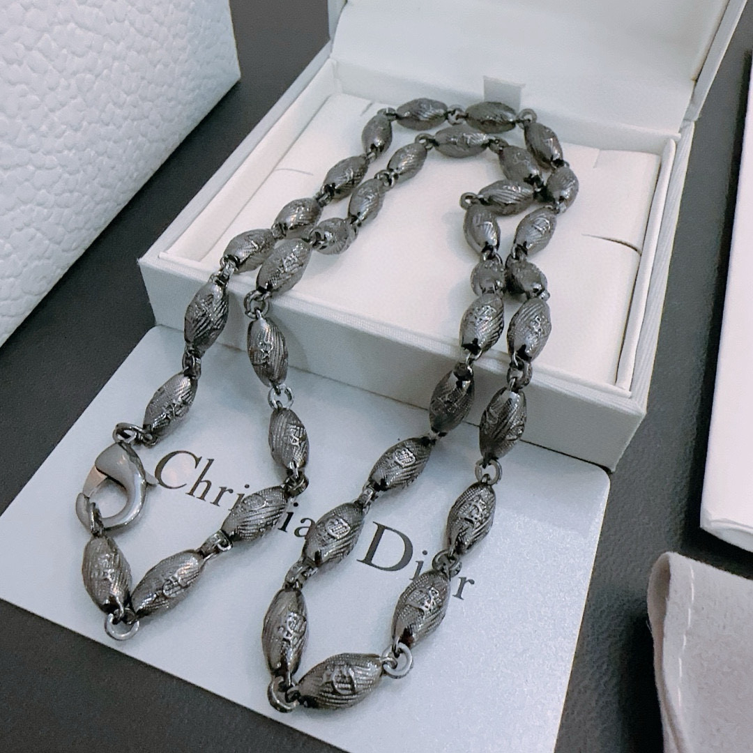    DIOR🔥新款 迪奥项链🇷🇼原单货🇷🇼专柜新款开模复古潮流时尚必备 男女均可佩戴 情侣款同款 摇滚