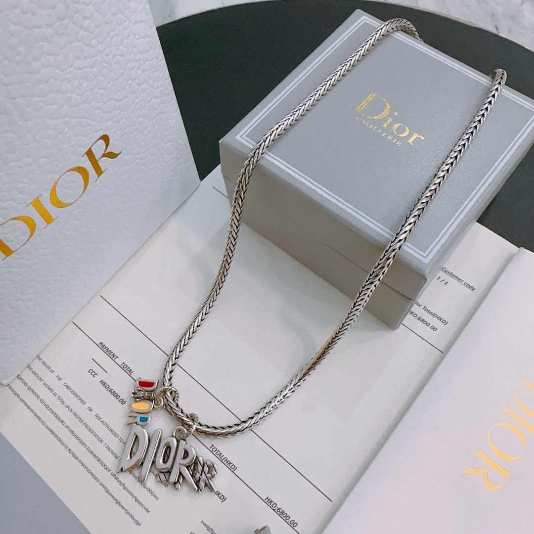    DIOR🔥新款 迪奥项链🇷🇼原单货🇷🇼专柜新款开模复古潮流时尚必备 男女均可佩戴 情侣款同款 摇滚