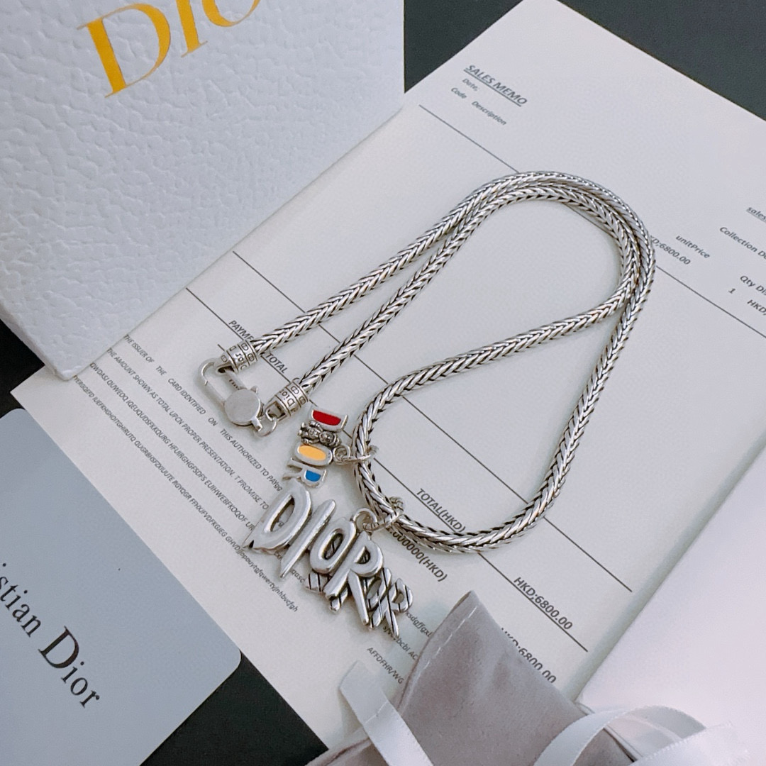    DIOR🔥新款 迪奥项链🇷🇼原单货🇷🇼专柜新款开模复古潮流时尚必备 男女均可佩戴 情侣款同款 摇滚