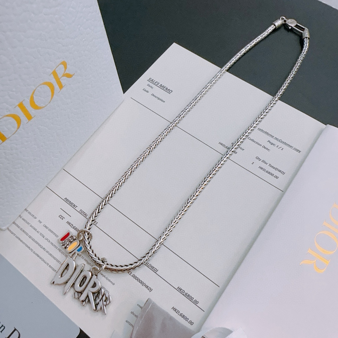    DIOR🔥新款 迪奥项链🇷🇼原单货🇷🇼专柜新款开模复古潮流时尚必备 男女均可佩戴 情侣款同款 摇滚