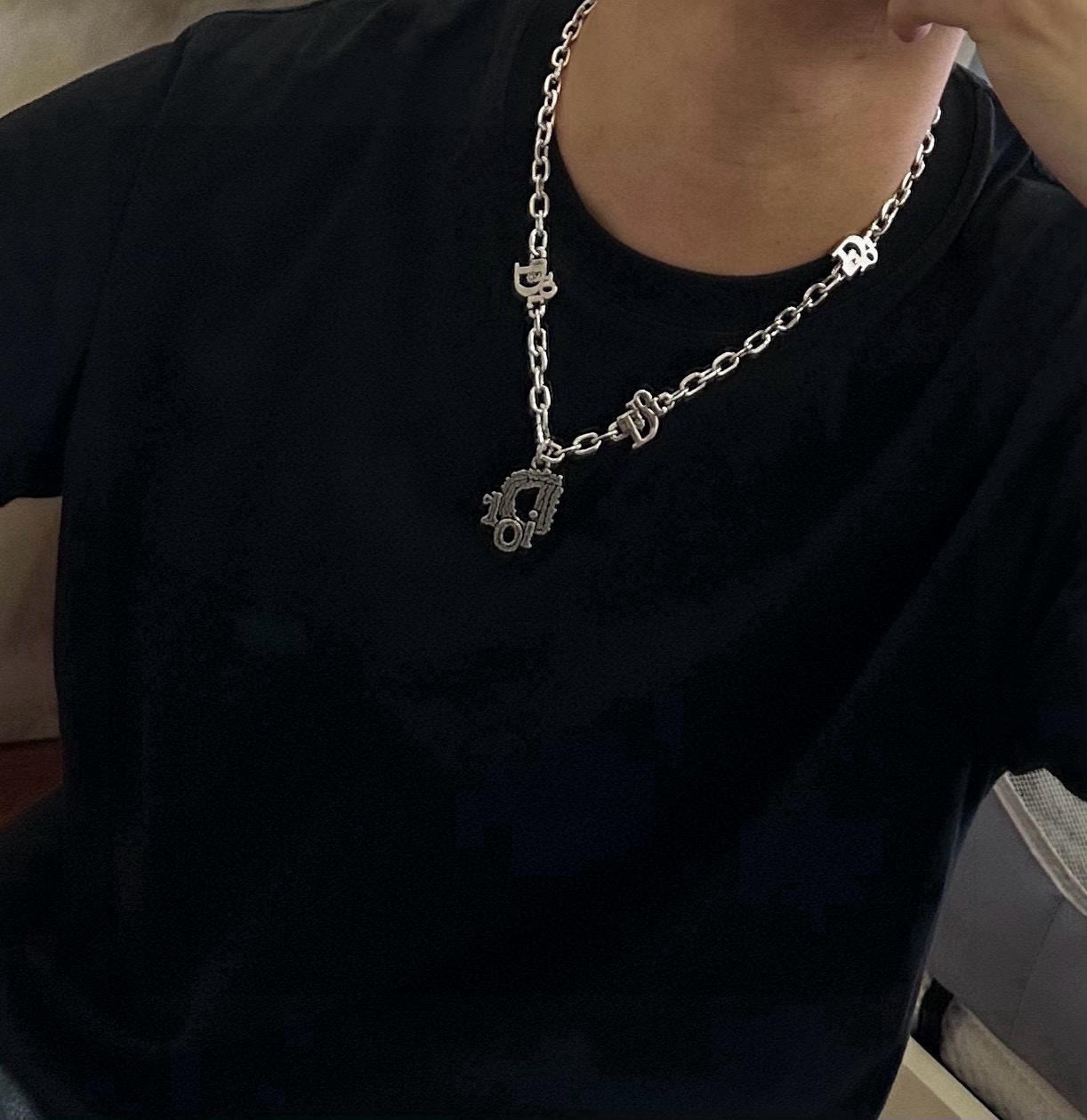    DIOR🔥新款 迪奥项链🇷🇼原单货🇷🇼专柜新款开模复古潮流时尚必备 男女均可佩戴 情侣款同款 摇滚