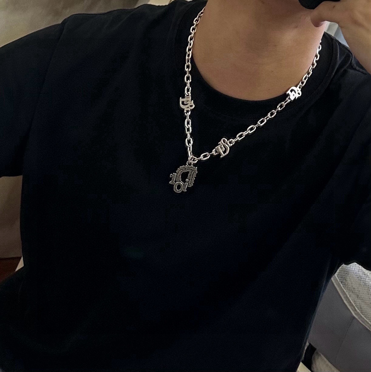    DIOR🔥新款 迪奥项链🇷🇼原单货🇷🇼专柜新款开模复古潮流时尚必备 男女均可佩戴 情侣款同款 摇滚