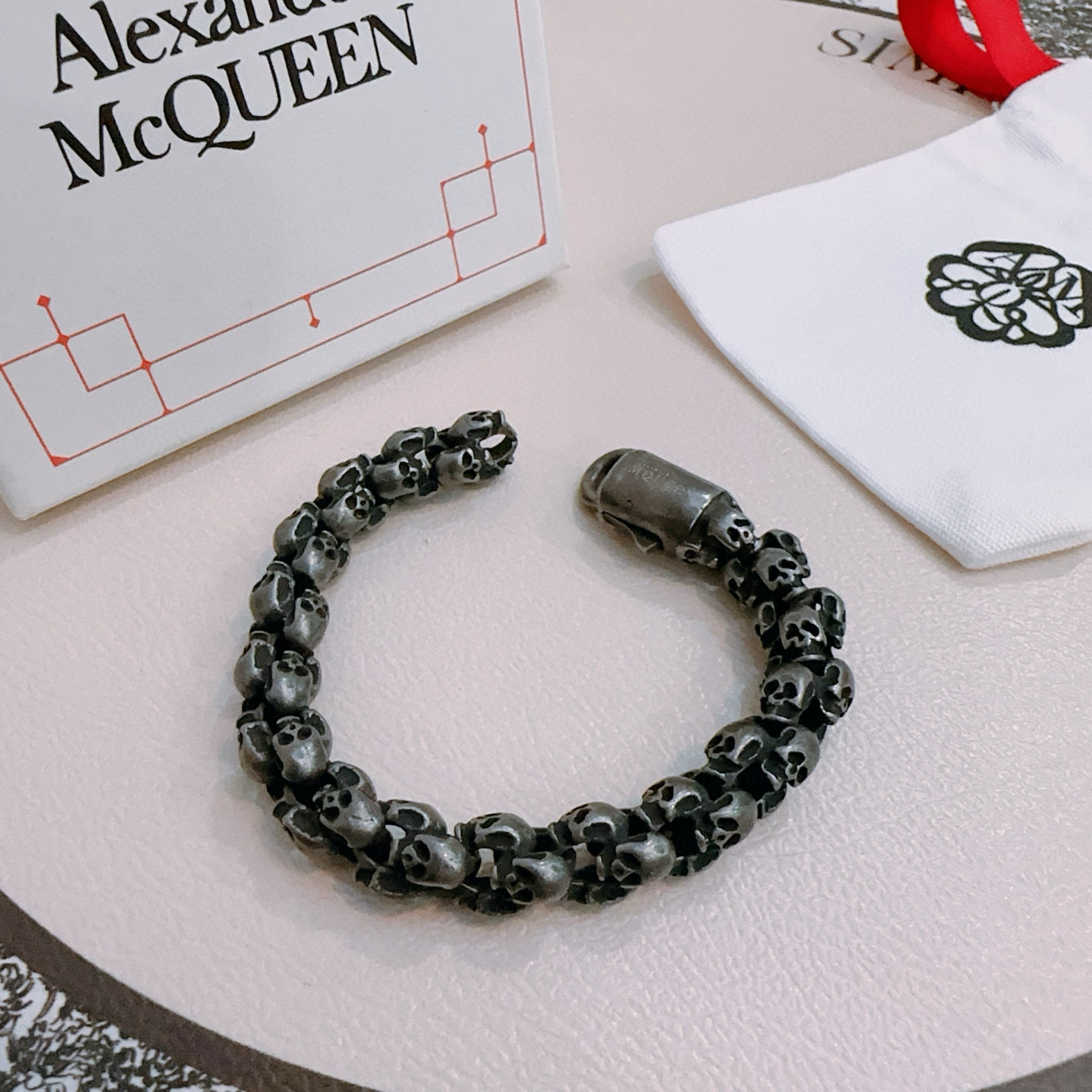 原单货新款Alexander McQueen 亚历山大 麦昆 手链 专柜一致原版定制 骨子里那种叛逆浮夸