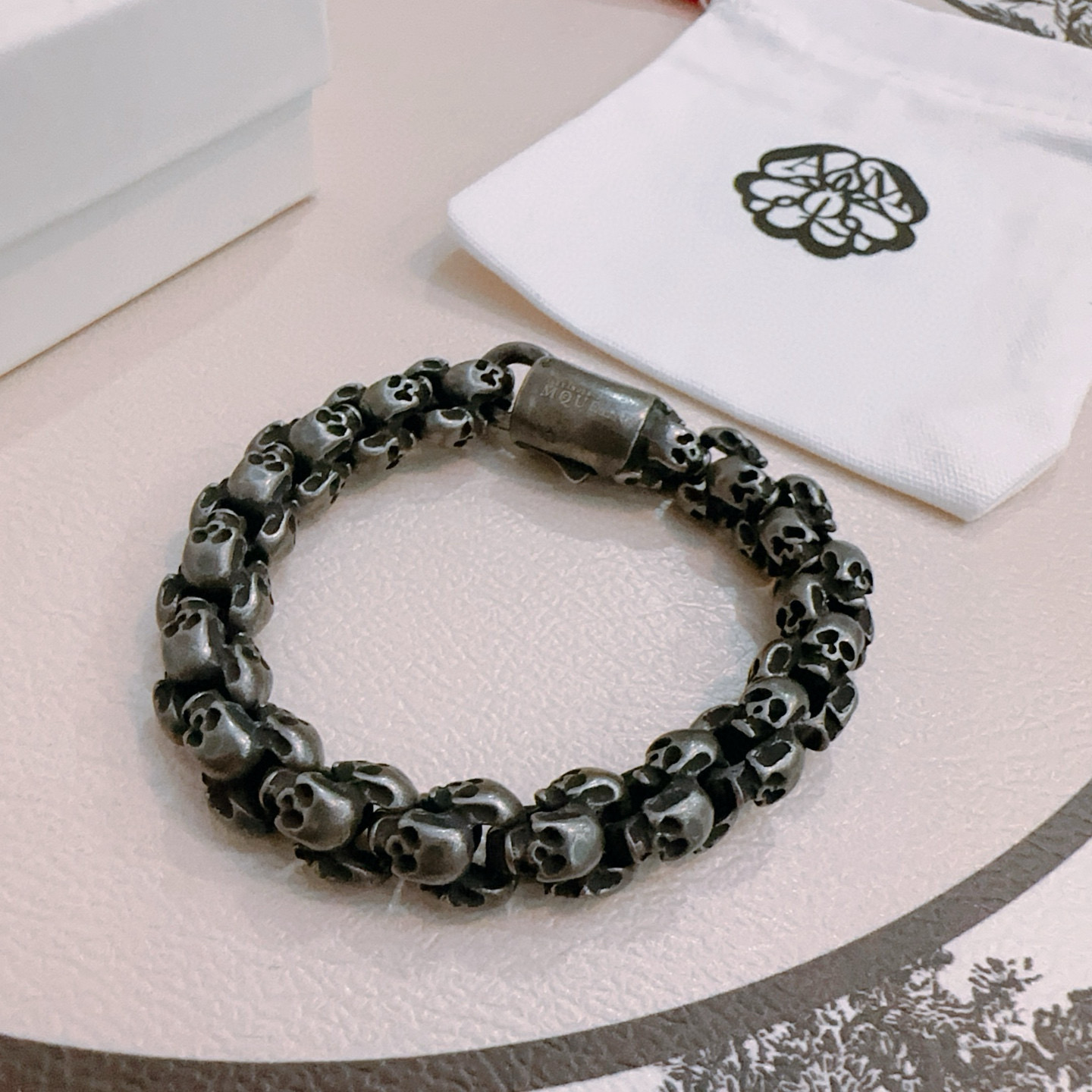 原单货新款Alexander McQueen 亚历山大 麦昆 手链 专柜一致原版定制 骨子里那种叛逆浮夸