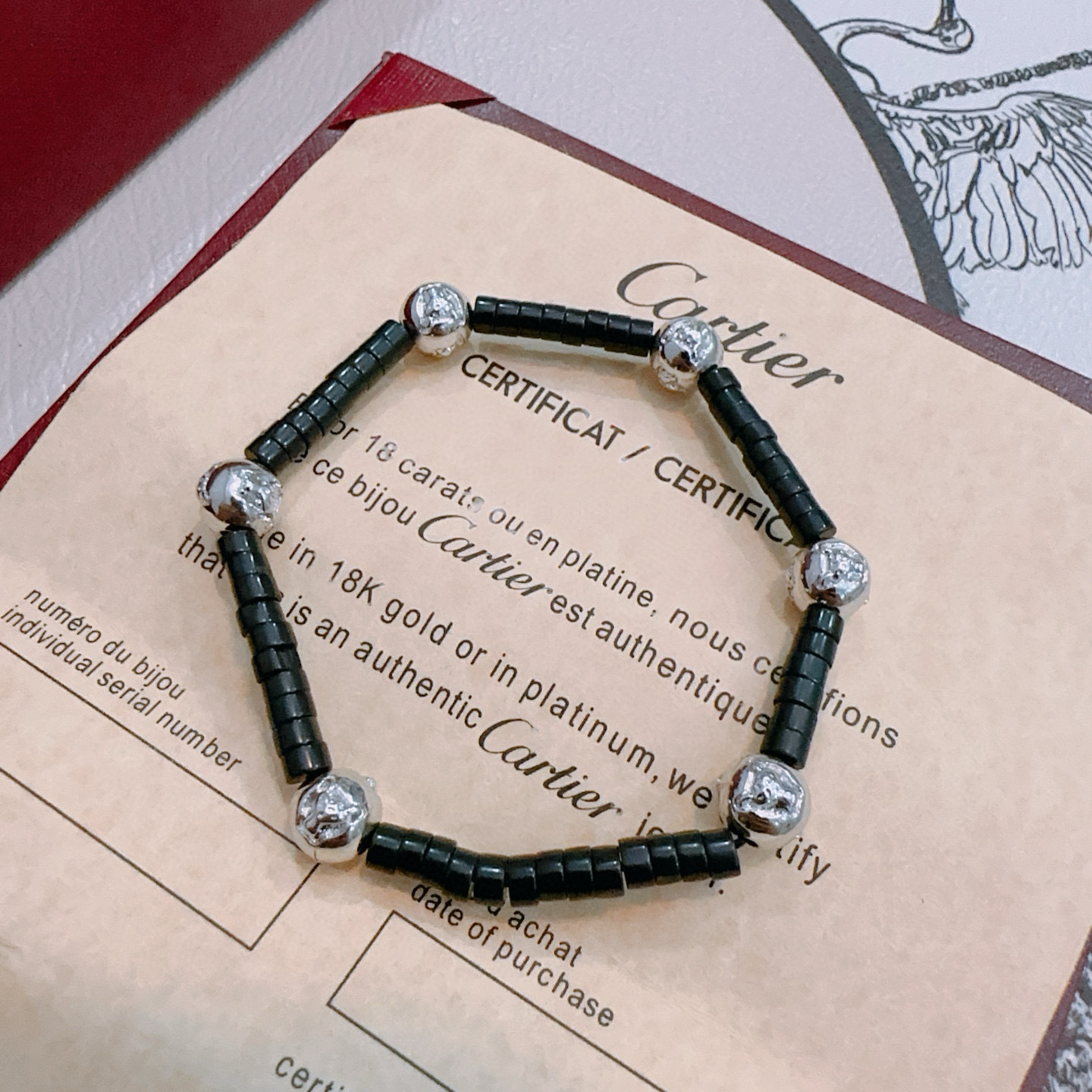 NO:705367,The new Cartier Leopard Agate Bracelet V gold material series is in perfect condition, with unparalleled details. The unique color is completely impeccable. It is also decorated with a classic ring shape design, which is simple yet elegant and eye-catching. The pure handmade combination of V gold is more elegant and elegant. Same style for men and women. Cartier bracelet, jewelry boutique, cartier, bracelet19860909新款卡地亚豹子玛瑙手链V金材质系列 品相完美,细节无敌,那种独特的色泽完全无可挑剔,再缀以经典指环外形设计,简约之余却又优雅夺目,V金纯手工的组合更显气色,上手雅致动人.男女同款 卡地亚手链,饰品精品,cartier,bracelet,Jewelry