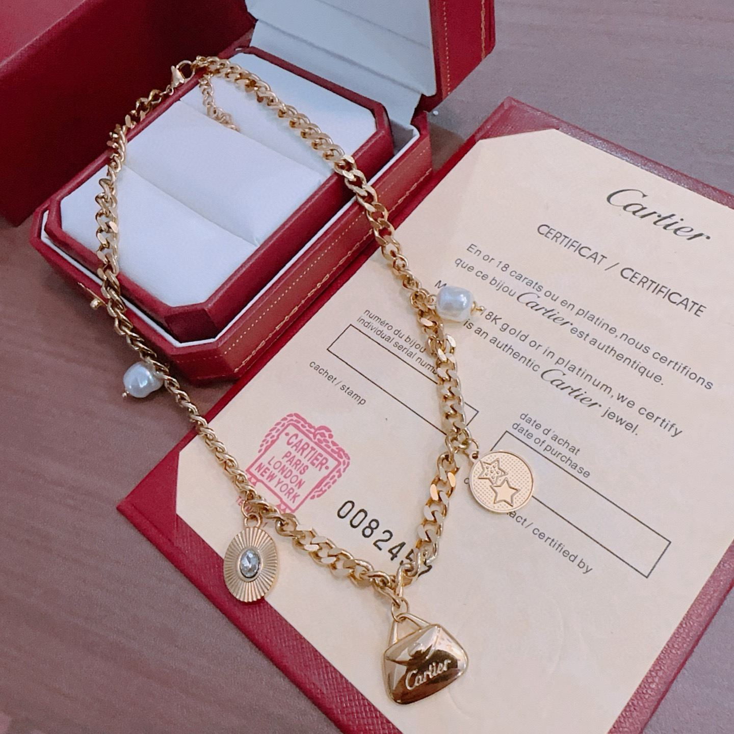 Cartier 项链 新款卡地亚套装项链耳环手链戒指（泰钢材质）系列 那种独特的色泽完全无可挑剔