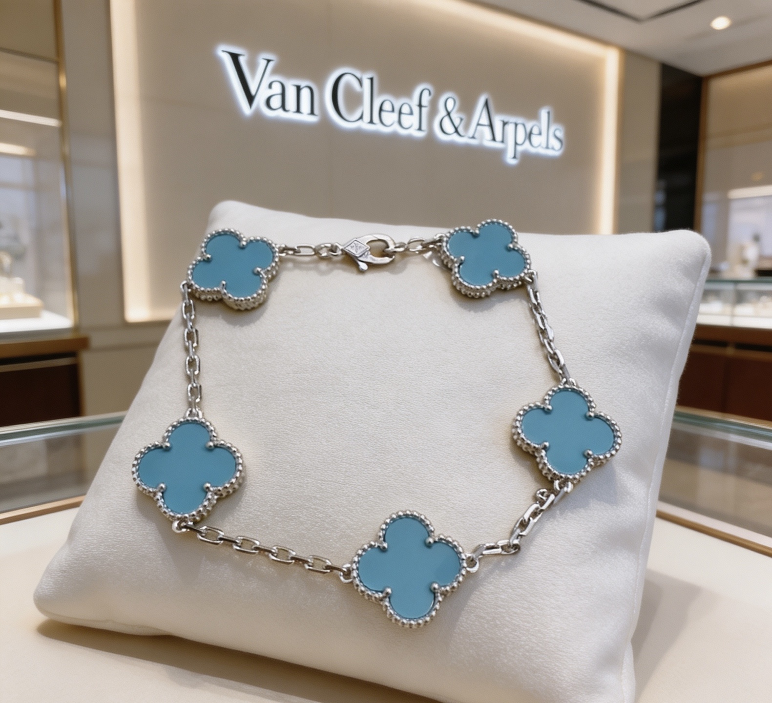Van Cleef Arpels Vintage Alhambra bracelet Silver-toned metal with turquoise blue clover inlays 18cm