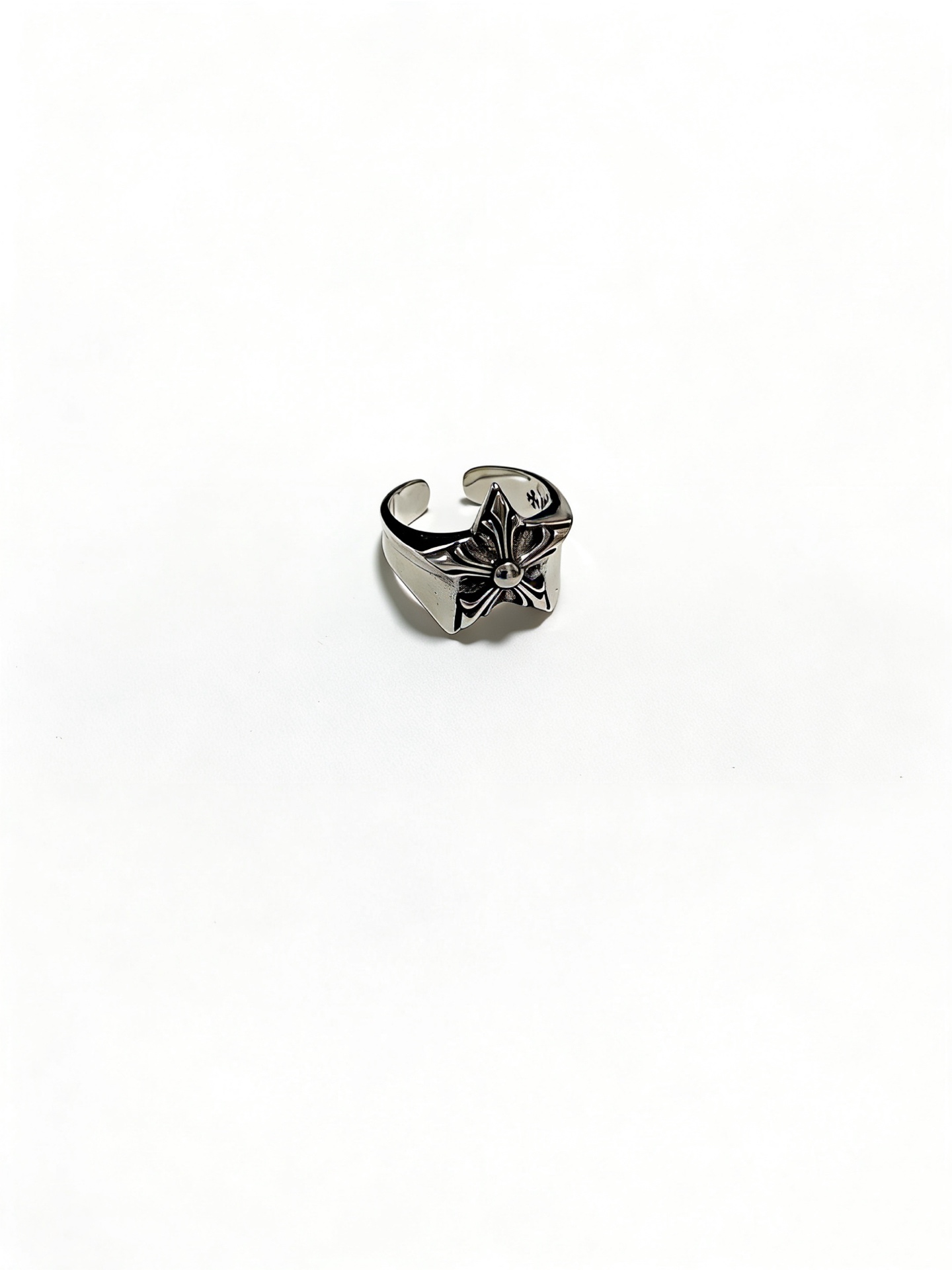 NO:879505,Chrome Hearts Chrome Hearts new classic three-dimensional multi-cross ring, high version, same style for men and women, full of personality, adjustable size opening, fine jewelry, chrome hearts, chrome hearts, ring19860909Chrome Hearts 克罗心新款 经典立体多十字架戒指 高版本打造 男女同款 个性十足 码数开口可调节,饰品精品,chrome hearts,chrome hearts,ring,Jewelry